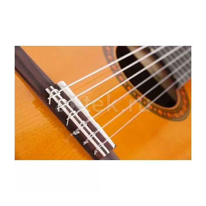 Yamaha CS40 классическая гитара размера 3/4 6