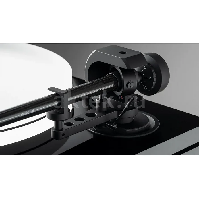 Виниловый проигрыватель Music Hall MMF 11.3 Walnut 4