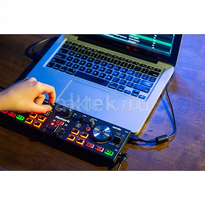 Cверхпортативный DJ-контроллер NUMARK DJ2GO2 TOUCH 3
