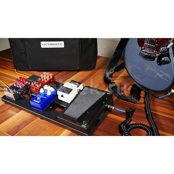 Ultimate Support UPD-209-B компактный и легкий педалборд из алюминия 9