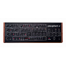 Синтезатор SEQUENTIAL Take 5 Module 3 Синтезатор SEQUENTIAL Take 5 Module 3