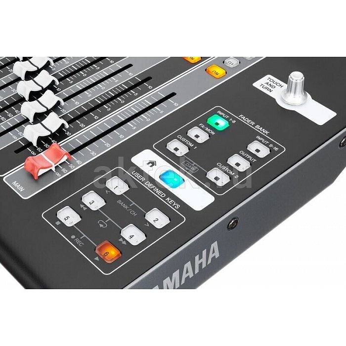 Цифровой микшер Yamaha DM3S Digital Mixing Console 6