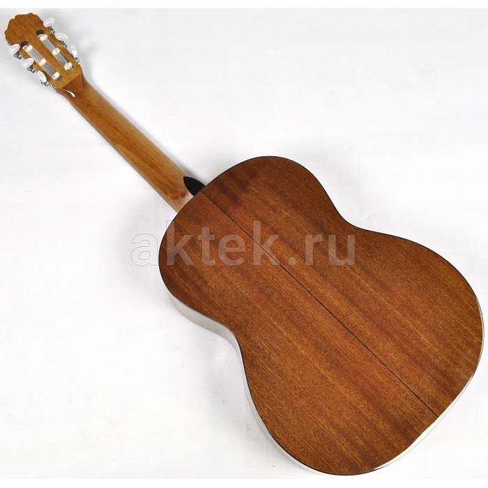 Классическая гитара TAKAMINE GC3 NAT 4