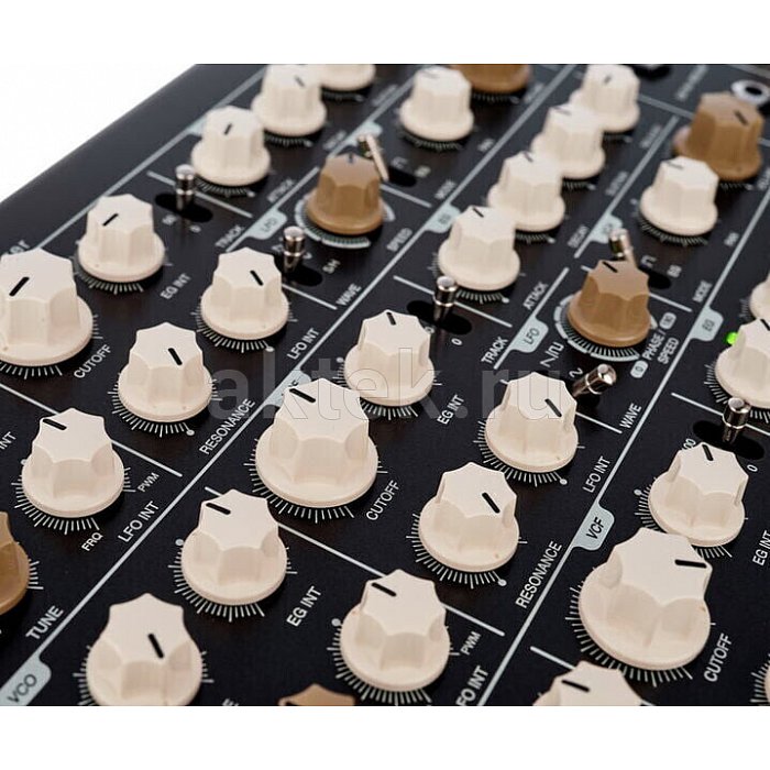 Синтезатор Vermona PERfourMER MKII 4