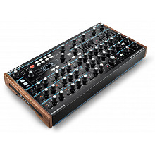 Синтезатор NOVATION PEAK 3