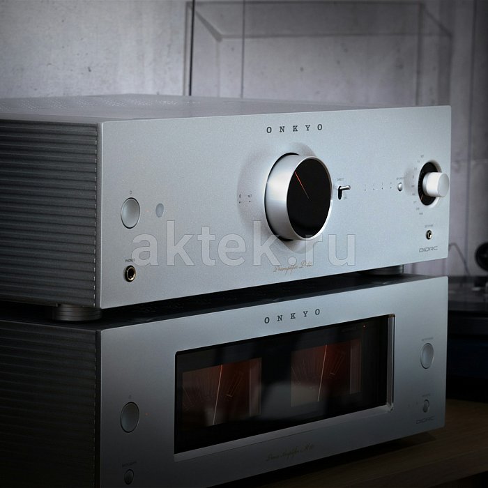Onkyo P-80 Silver стереопредусилитель