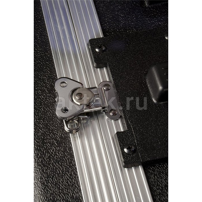 Рэковый кейс из АБС-пластика Ultimate UR-8L 2
