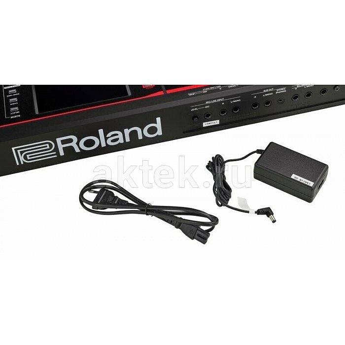 Синтезатор Roland FANTOM-07 4