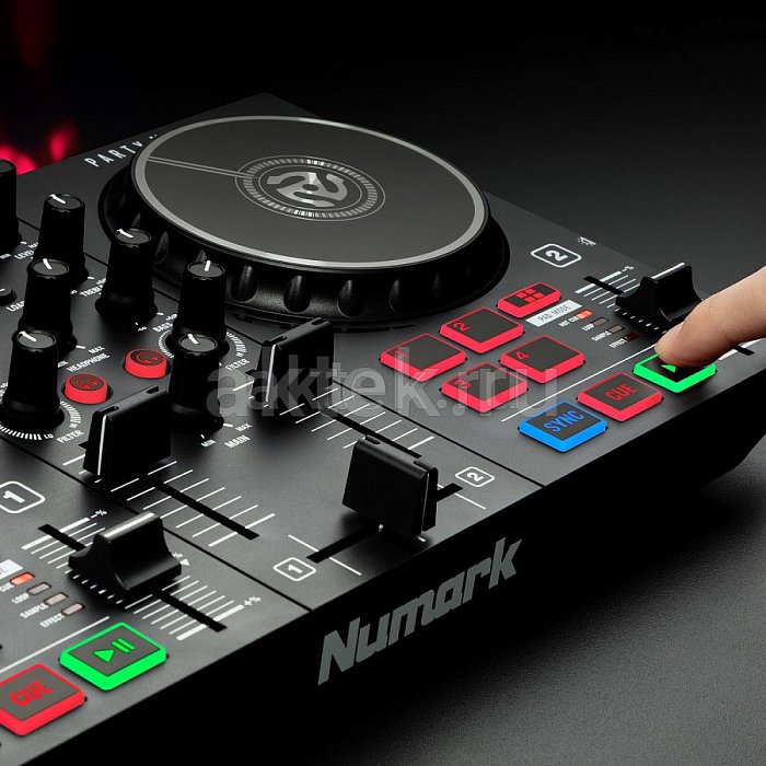 DJ-контроллер NUMARK PARTYMIX II 6