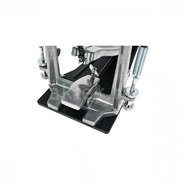 Pearl P-922 двойная педаль бас-барабана, цепной привод 8