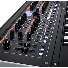 Синтезатор Roland JUPITER-Xm 3 Синтезатор Roland JUPITER-Xm 3