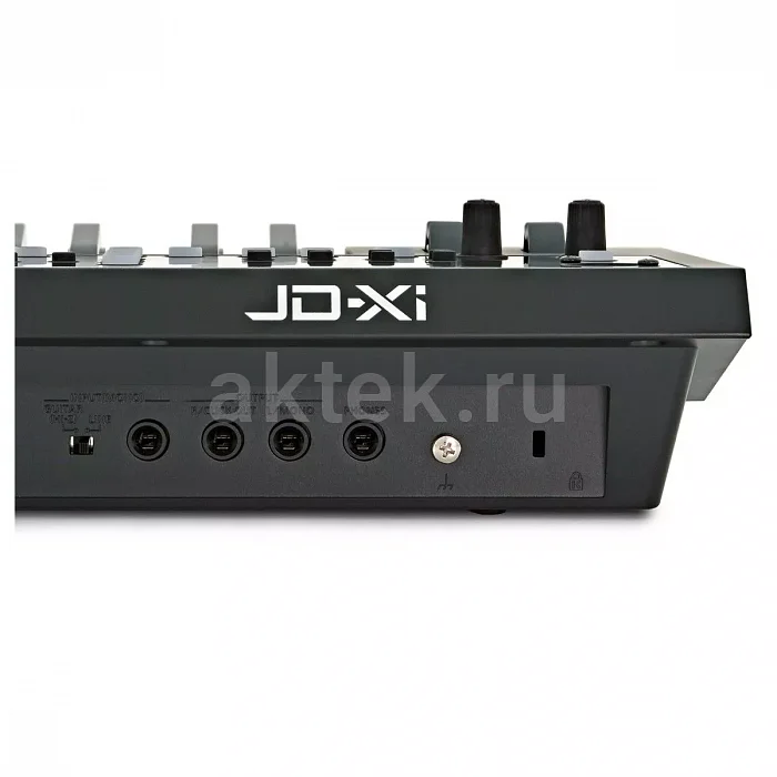 Roland JD-XI синтезатор, 128 голосов, аналоговая обработка 7