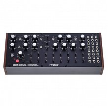 Синтезатор Moog DFAM