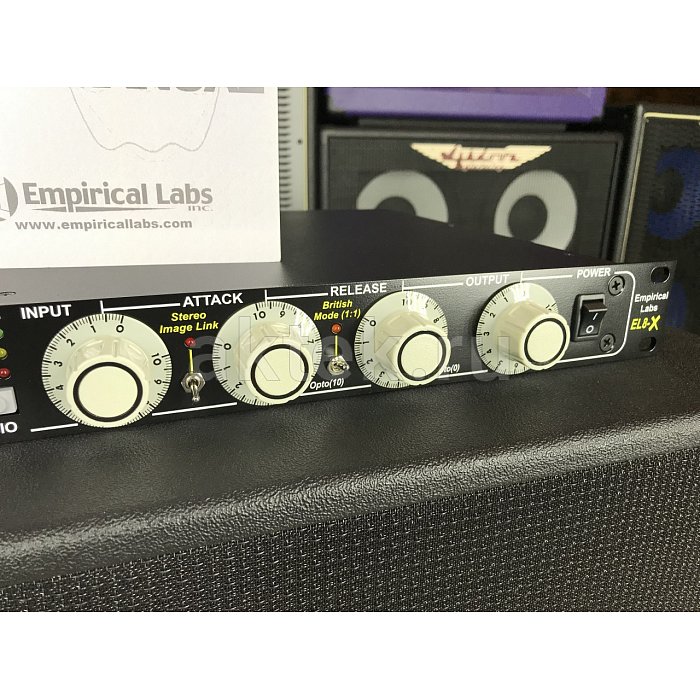 Компрессор звука Empirical Labs EL8-X Distressor 4