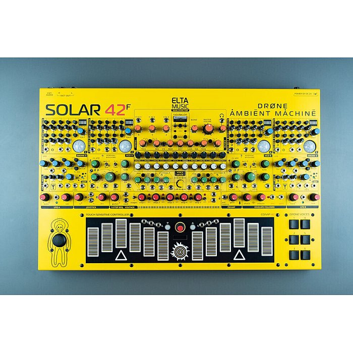 Аналоговый синтезатор Elta Music SOLAR 42F