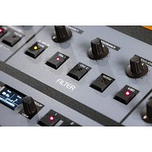 Синтезатор Oberheim OB-X8 3