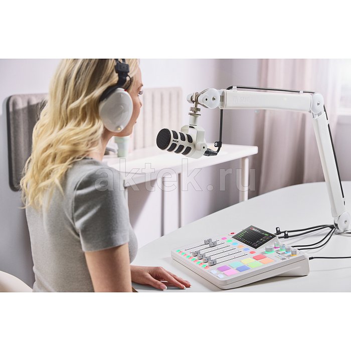 RODE RODECaster Pro II WHITE цифровая студия для подкастов 3