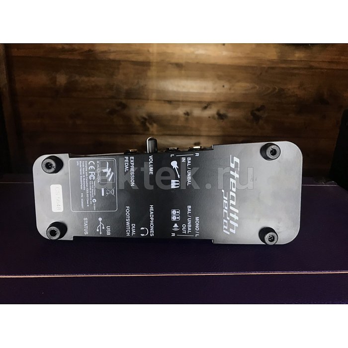 MIDI-педаль-контроллер IK Multimedia StealthPedal CS Custom Shop 5