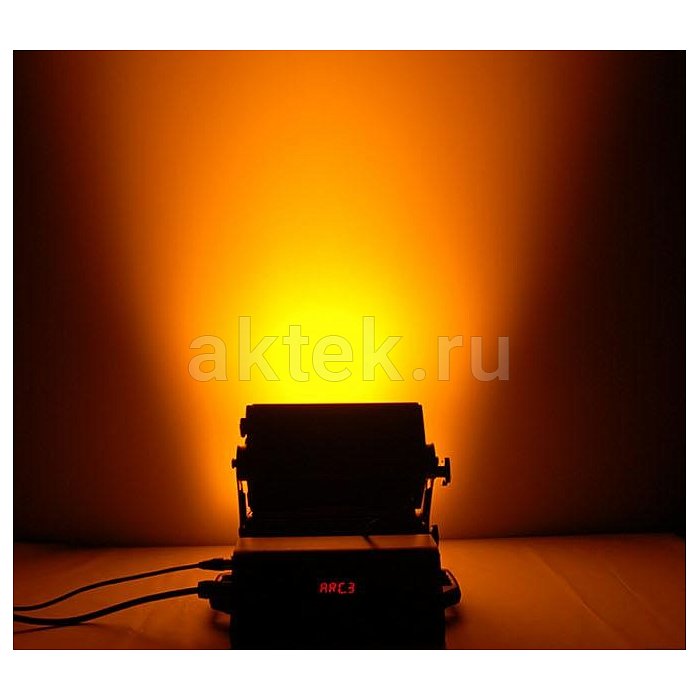 SILVER STAR SS812XCA MYCYC циклорамный RGBWA-светильник, 64 диода 5