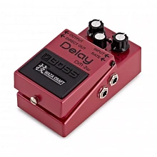 Boss DM-2W Waza Craft аналоговая педаль дилэя 3