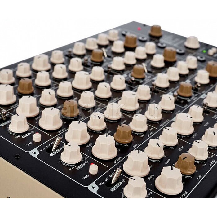 Синтезатор Vermona PERfourMER MKII 11