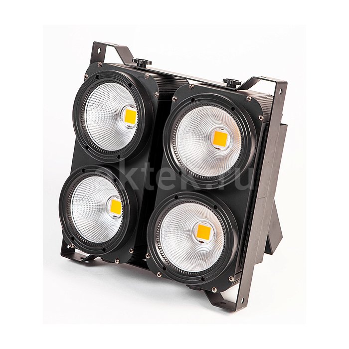 Светодиодный прожектор SHOWLIGHT LED BLINDER 4H 2