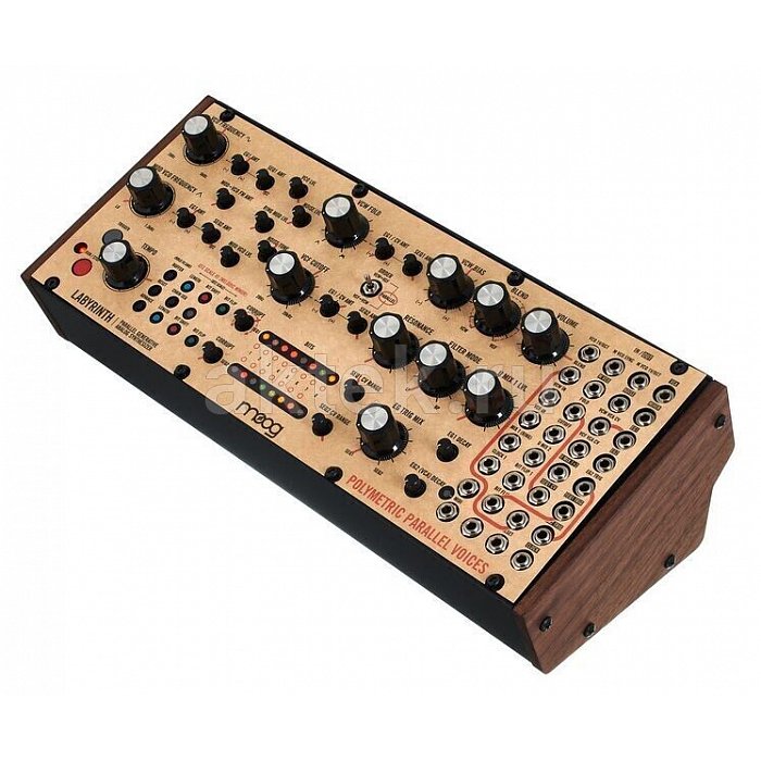 Синтезатор Moog Labyrinth 3