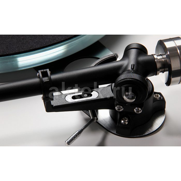 Виниловый проигрыватель Rega Planar 6 Matt White 4