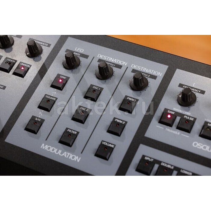Синтезатор Oberheim OB-X8 4