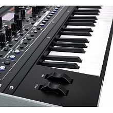 Синтезатор Roland JUPITER-Xm 2 Синтезатор Roland JUPITER-Xm 2