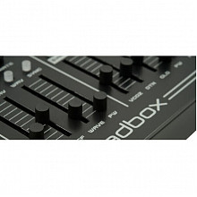 Аналоговый синтезатор Dreadbox Artemis 2