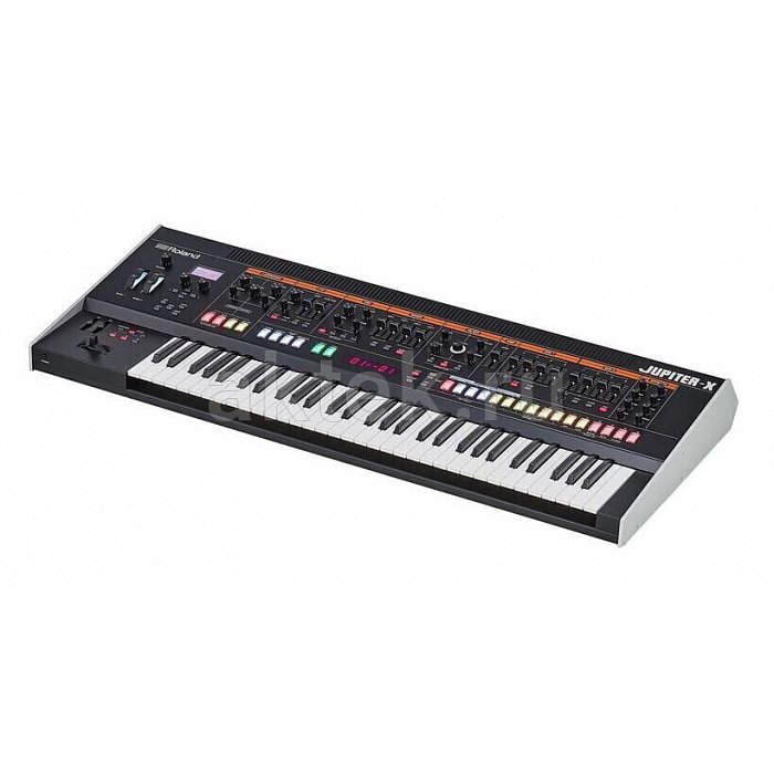 Синтезатор Roland JUPITER-X