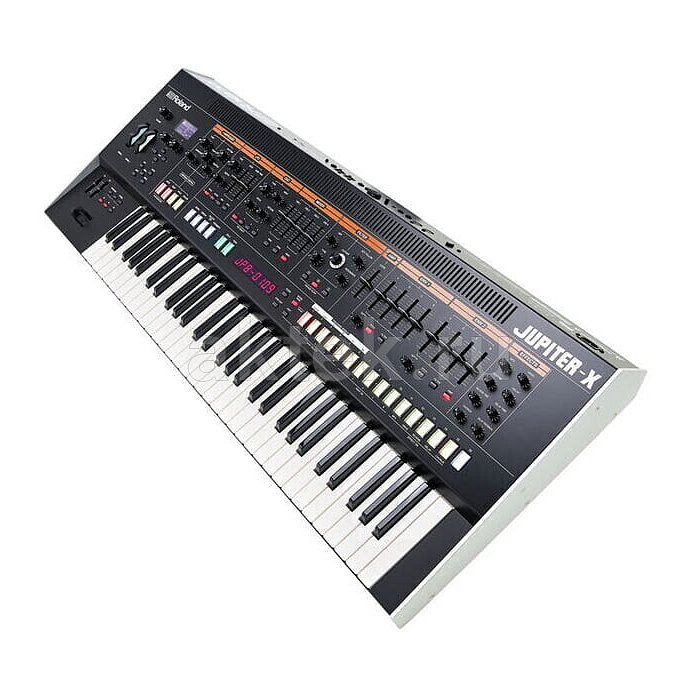 Синтезатор Roland JUPITER-X 8