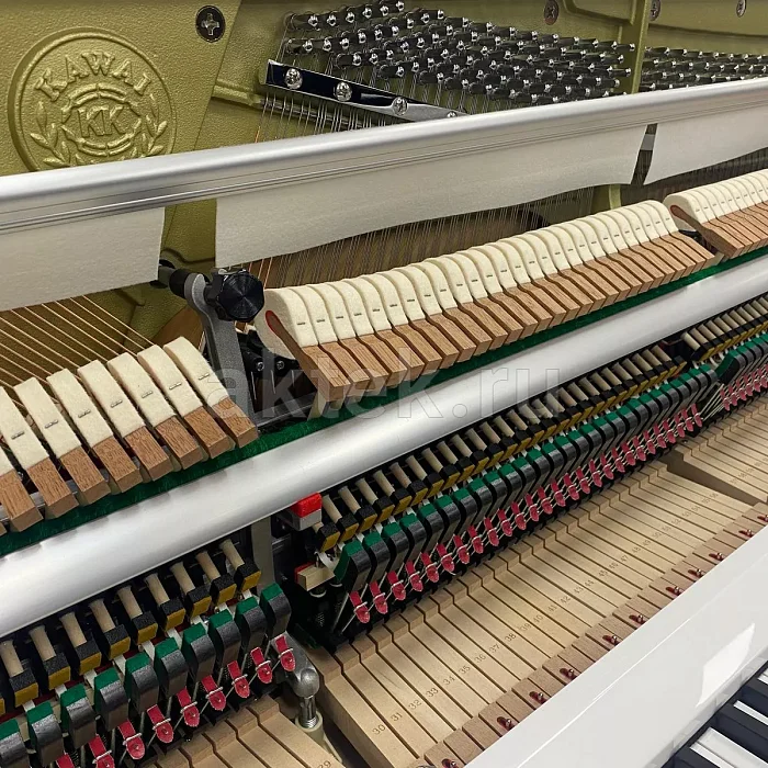 Kawai K200 WH/P акустическое пианино 6