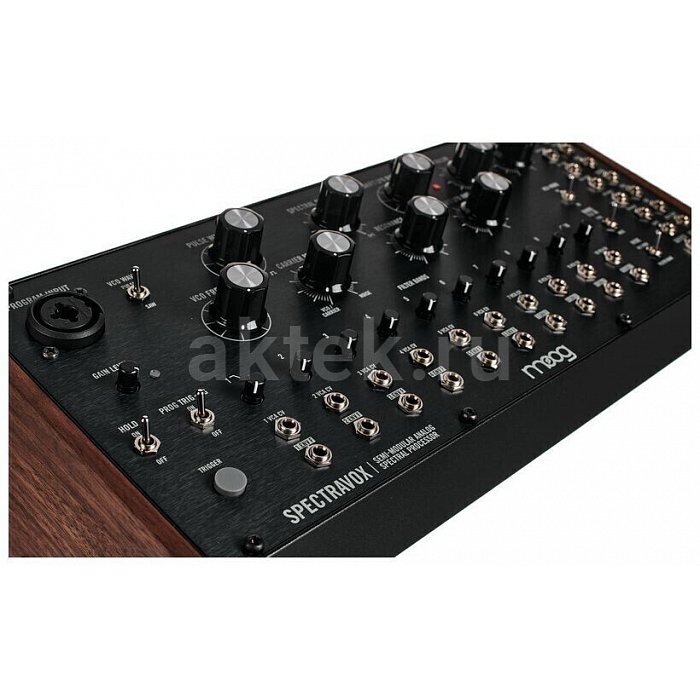 Аналоговый спектральный процессор Moog Spectravox 3
