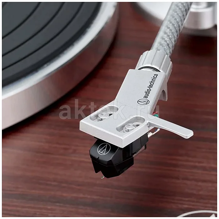 Виниловый проигрыватель Audio-Technica AT-LPW50BTRW 4