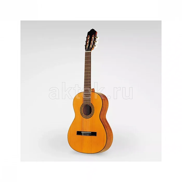 Esteve 3ST53 CD Satin классическая гитара 1/2 с кедровым верхом
