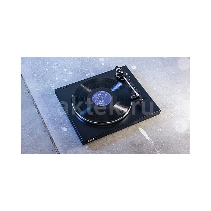 Виниловый проигрыватель REKKORD Audio F400 Black 3