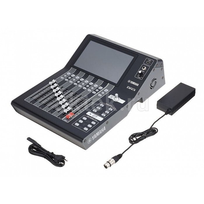 Цифровой микшер Yamaha DM3S Digital Mixing Console 2