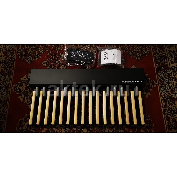 MIDI-педальная клавиатура Nord Pedal Keys 27 EOL 4