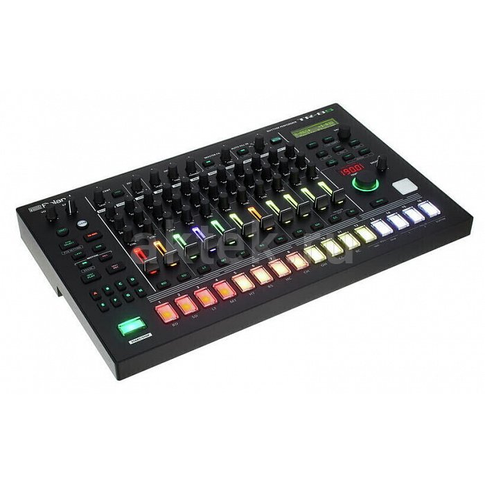 Драм-машина Roland TR-8S 5